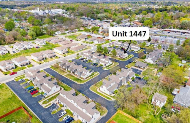1447 E Oakwood Lane Gallery 2