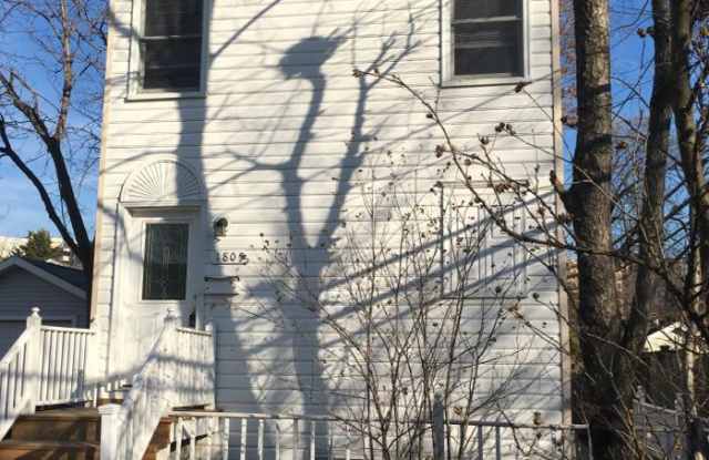 1805 GRANT STREET S Gallery 2