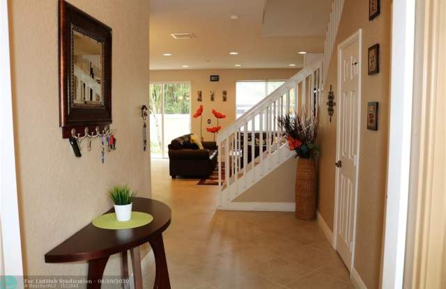 9721 Darlington Pl Gallery 2