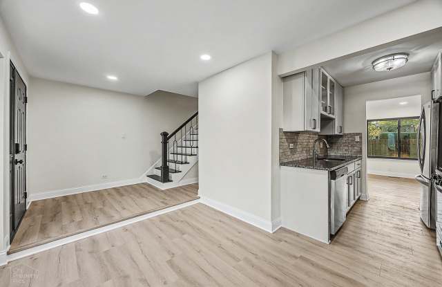 524 Yosemite Court Gallery 4