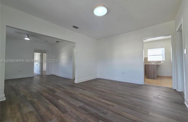 6240 SW 21st St (upstairs) photos photos 6240 SW 21st St (upstairs) photos photos