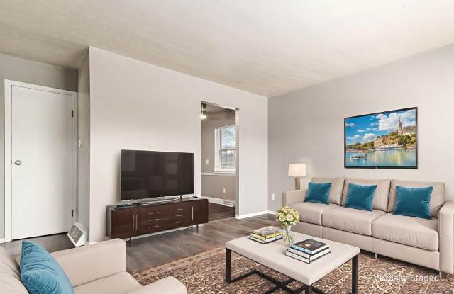 4277 Wright Avenue photos photos