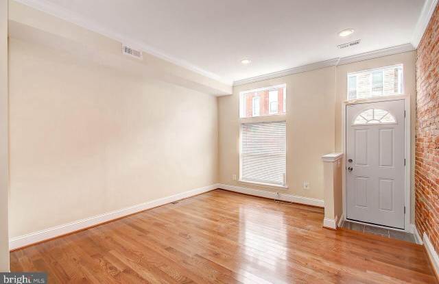 1306 GLYNDON AVENUE Gallery 4
