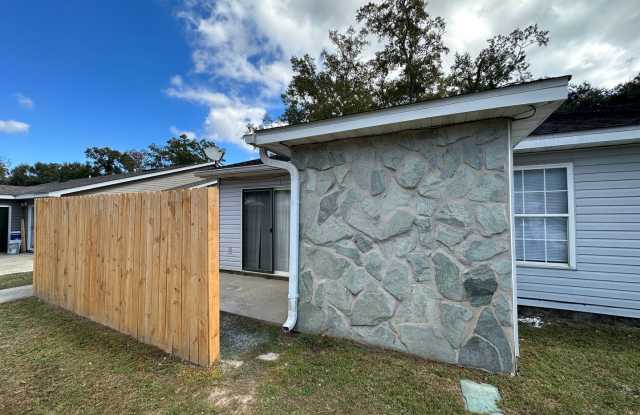 2 Bedroom 2 bath unit for rent ~ water, sewer, trash, pest control and lawn care included! photos photos