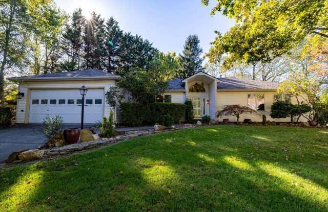 Sun-Soaked Living in Meadow Run photos photos
