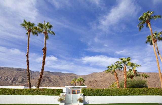 1147 Los Robles Drive - 1147 Los Robles Drive, Palm Springs, CA 92262 1147 Los Robles Drive - 1147 Los Robles Drive, Palm Springs, CA 92262
