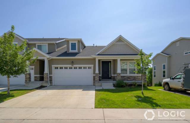 Stunning Row End Townhome In Prime Location! photos photos