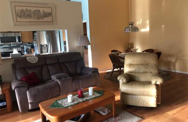 6452 PINE WALK DRIVE Gallery 3