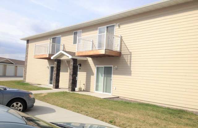 2 bedroom / 1 bathroom with garage photos photos