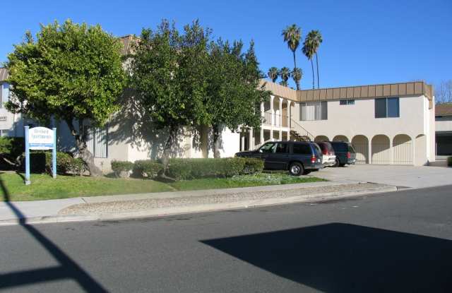 Wonderful 2 Bedroom 2 Bath Upstairs End Unit Gallery 3