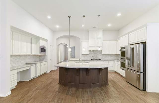 27215 Symphony Creek Lane Gallery 2