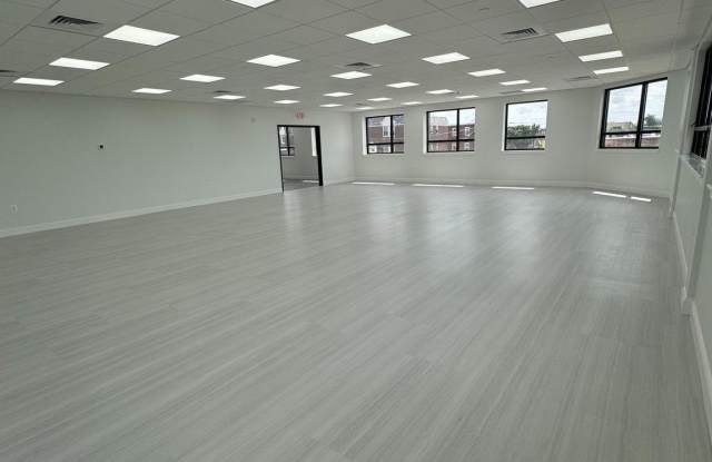 1729 COTTMAN Avenue Gallery 4