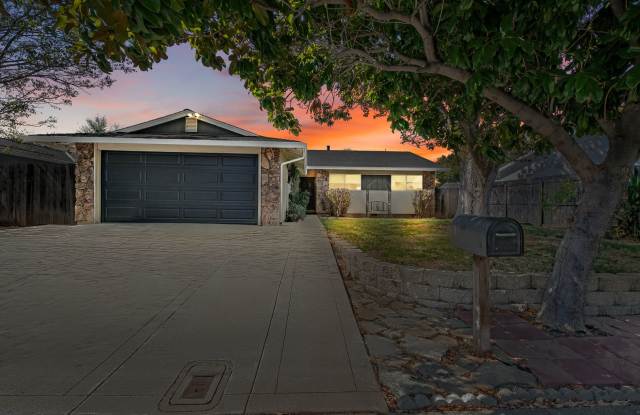 4 Bedroom 2 Bath in Vacaville! Gallery 3