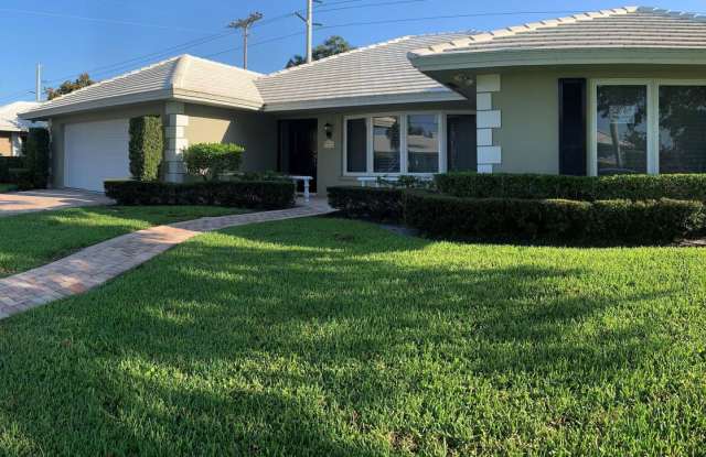 701 Apple Tree Lane photos photos