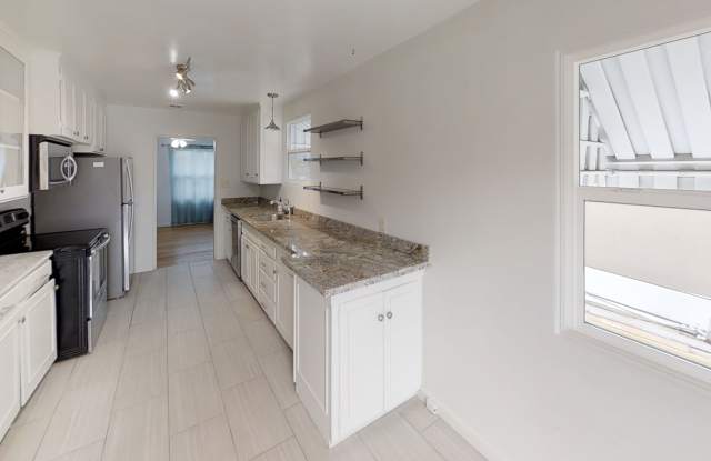 6118 Pembroke Drive Gallery 2
