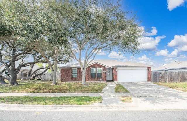 2822 Saint Felicity Gallery 1
