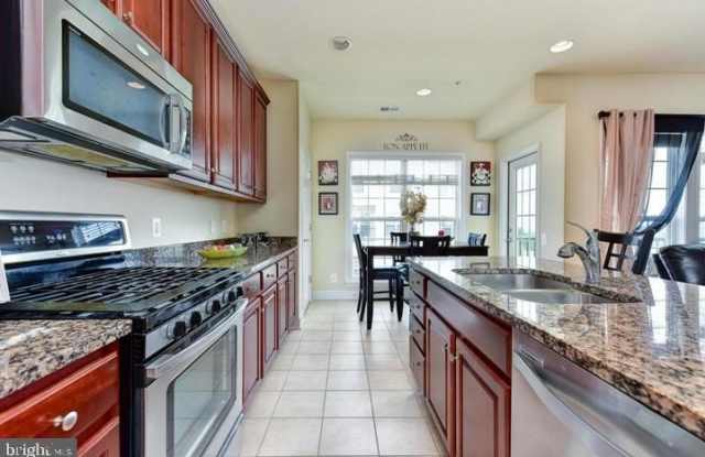 20655 SIBBALD Square - 20655 Sibbald Square, Loudoun County, VA 20147