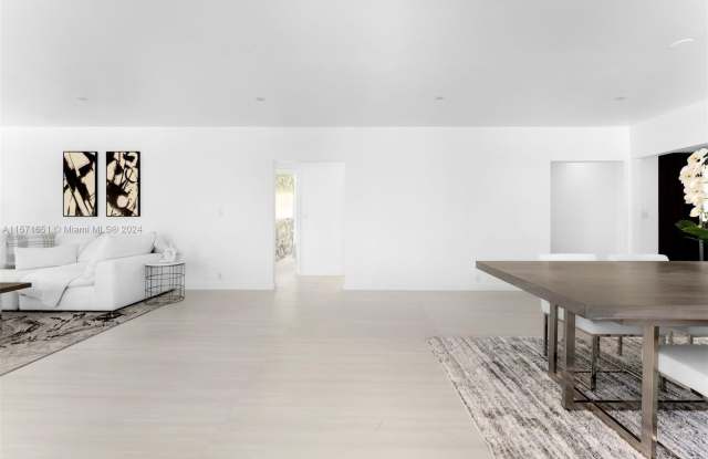 430 N Shore Dr Gallery 2