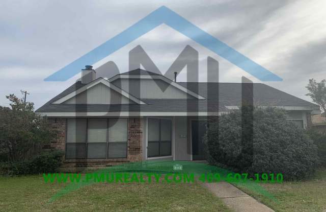AVAILABLE NOW!!! Very Spacious 2 Bedroom, 2 Bathroom in Great location Mesquite - 322 Quail Hollow Drive, Mesquite, TX 75150