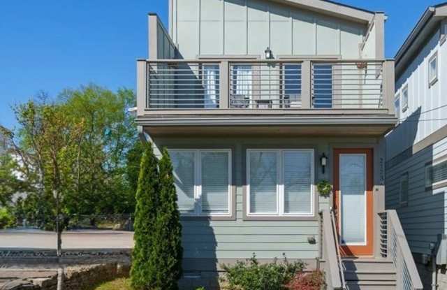 Charming 3 BR/3B House in Nashville photos photos