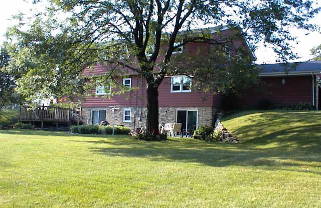 21505 Sierra Drive Gallery 2