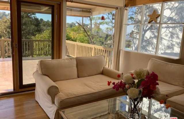 2821 PACIFIC VIEW Trails Gallery 4
