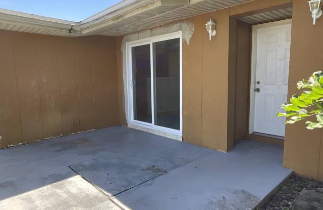 753 Bianca Drive NE Gallery 1