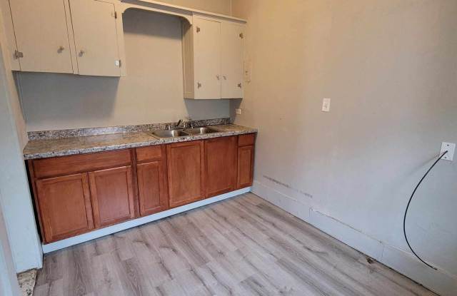 105 S. 13th Street - 2 - 105 South 13th Street, Duncan, OK 73533