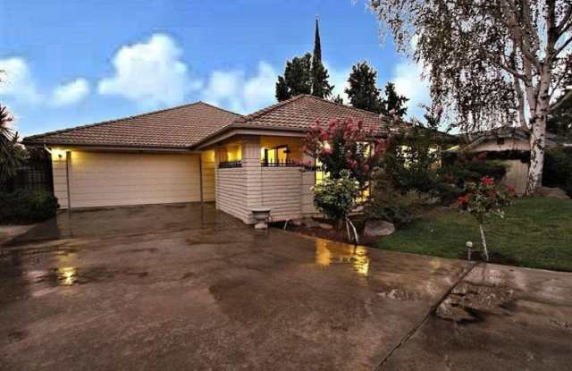 1694 West Bullard Avenue photos photos