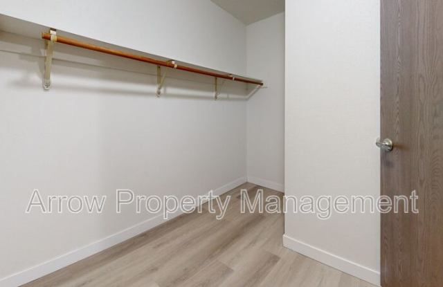 201 E Arbor-104E Gallery 2