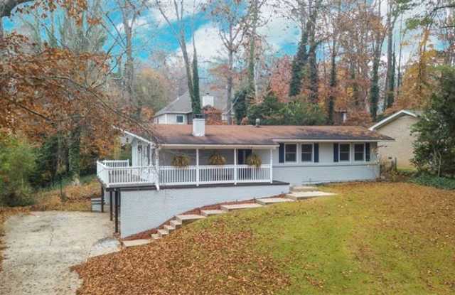 1524 Bubbling Creek Road NE Gallery 2