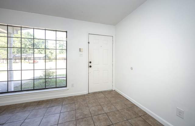 3 Bed 2 Bath home in Moss Point Gallery 3