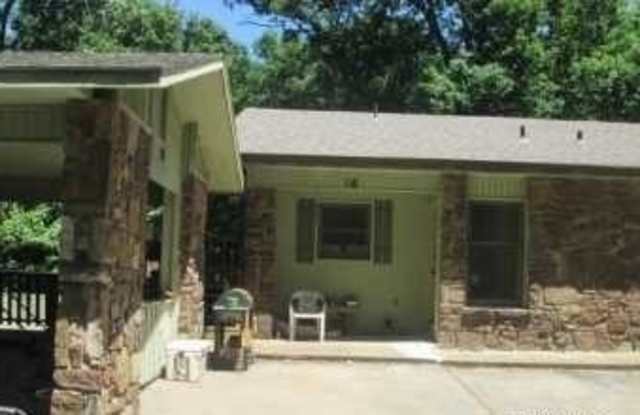 16 Victoria  LN photos photos