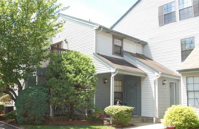 1102 Woodbridge Commons Way photos photos