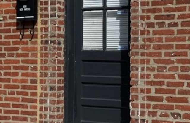Corner Rowhouse Upper Unit-Canton, MD photos photos