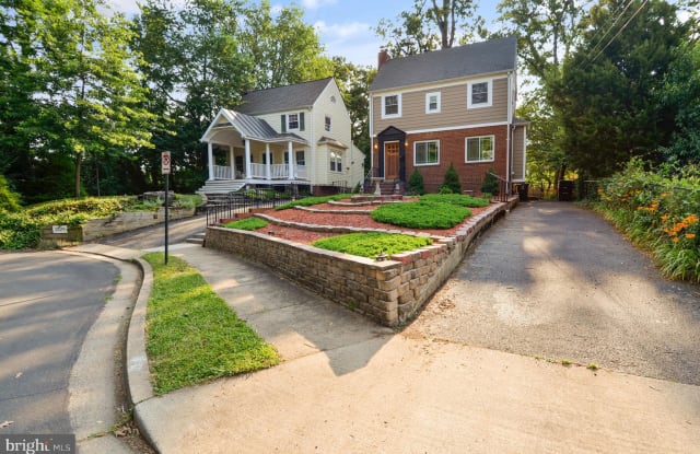 1325 N STUART STREET - 1325 North Stuart Street, Arlington, VA 22201