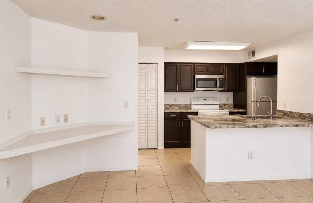 2218 GRAND CAYMAN Court Gallery 3