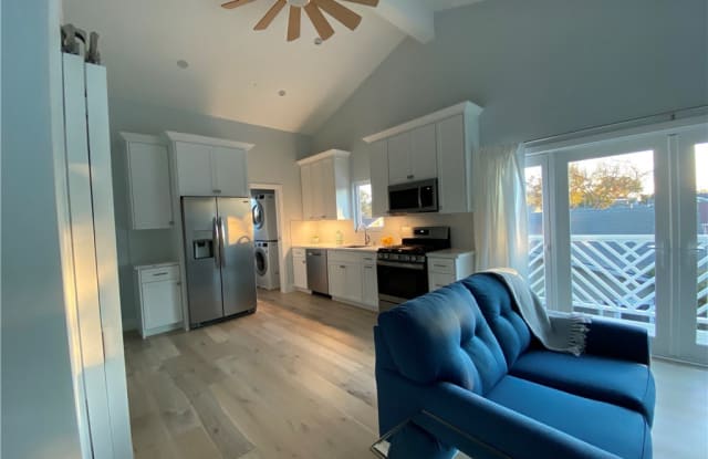 1226 S Helberta Avenue - 1226 South Helberta Avenue, Redondo Beach, CA 90277