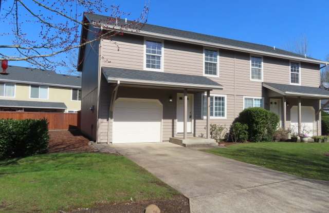 Price Drop! 3 Bed, 2.5 Bath Townhome in Churchill! photos photos