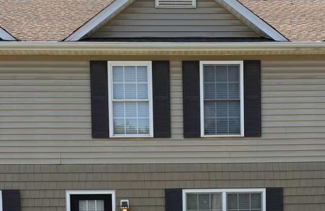 2 Bedroom || 1.5 Bathroom Townhome photos photos