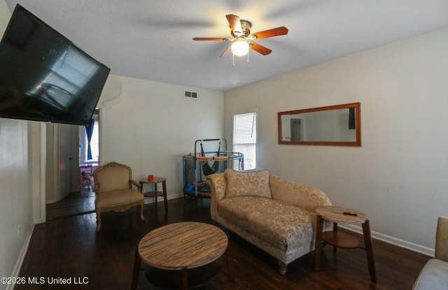 408 Northside Circle Gallery 3