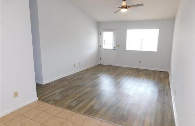 137 Riverside Circle Gallery 3