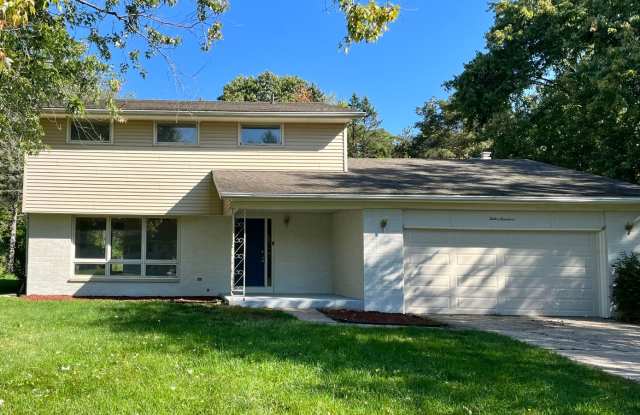 Spacious 2 Story in Portage photos photos