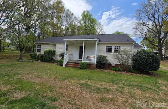 20834 NC HWY 73 photos photos