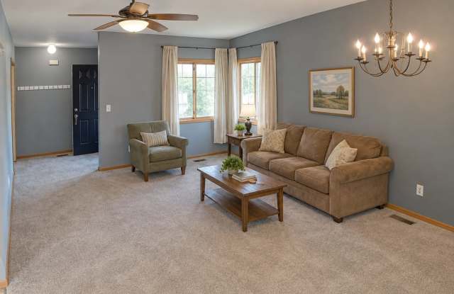 Fantastic 4 bedroom House (2 weeks rent free!) Gallery 4