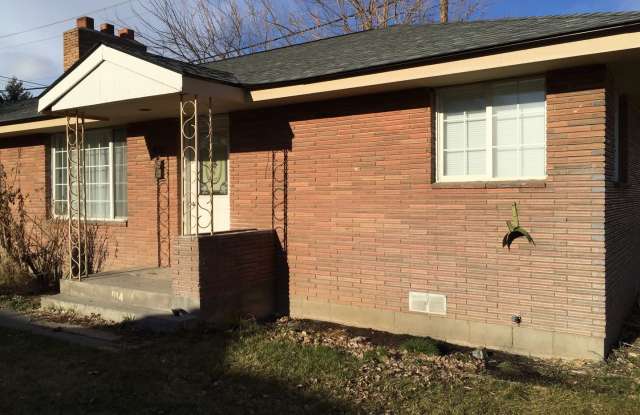 Charming Ephrata 2 bedroom 1 bath duplex unit photos photos