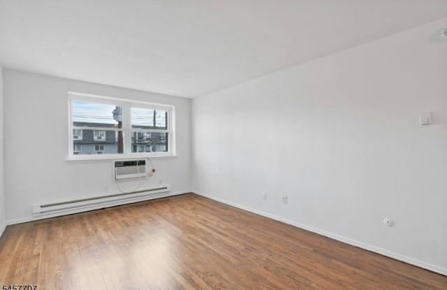 377 Park St Gallery 3