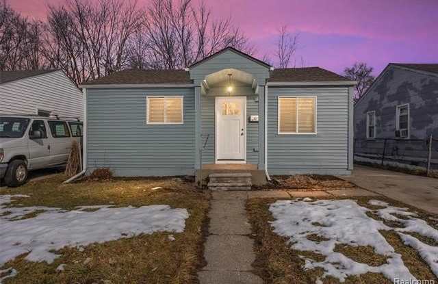 623 E Brockton Avenue Gallery 1