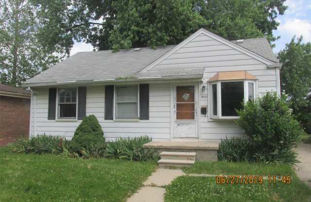 1952 Moran Avenue Gallery 2