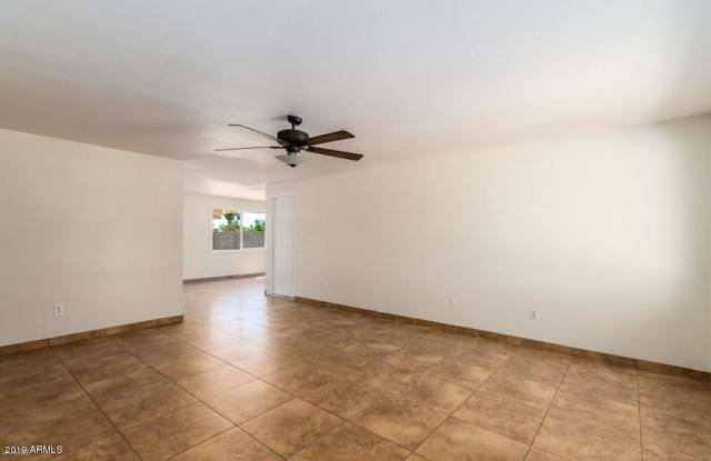 13629 N 38TH Place Gallery 3